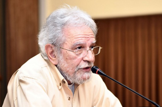 Ես շատ ցավեցի, երբ Մյասնիկյանի արձանի հարևանությամբ գտնվող այգու ուռենիները կտրվեցի, բայց կյանքն այդպես է՝ նոր բան անելիս մի բան պետք է քանդվի. Արթուր Մեսչյան