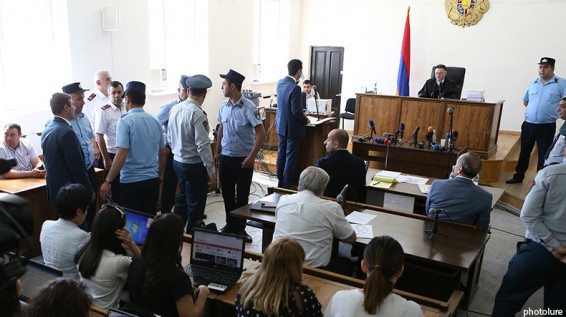 Адвокат Кочаряна: Не только мы, но и иностранные юристы не видят связи между предполагаемыми действиями и статьей 300.1 УК