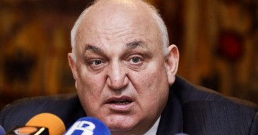 Եթե այսօր հրաժարական չտայի, գիտեմ՝ փոխելու էին Հոգաբարձուների խորհրդի ողջ կազմը, որ կարողանային ինձ հանել. ես այդ հաճույքը նրանց չեմ պատճառի. Արամ Սիմոնյանի ելույթը