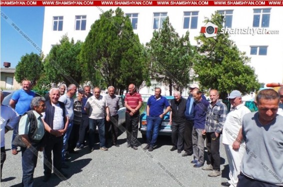 Բողոքի ակցիա՝ Կոտայքի մարզի «Նաիրի» ՃՇՇ-ում. 100-ից ավելի աշխատակիցներ պահանջում են ամիսներ շարունակ չստացած աշխատավարձը. Shamshyan.com