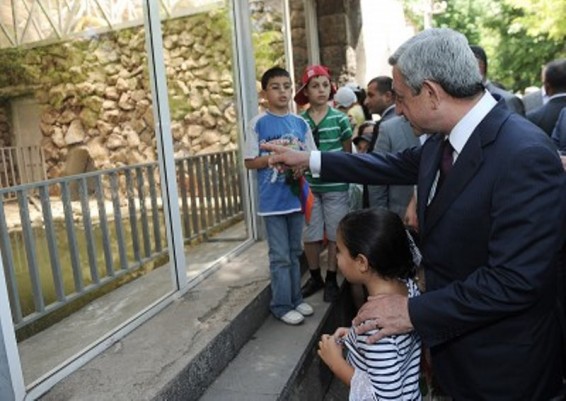 Սերժ Սարգսյանը կրկին պապիկ է դարձել