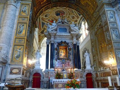 Իտալիայի եկեղեցիները թույլատրել են օնլայն նվիրատվություններ անել