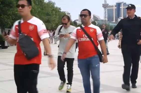 Ադրբեջանի ոստիկանությունը բացատրել է՝ ինչու էին իրավապահները փողոցներում կանգնեցրել Մխիթարյանի մարզաշապիկով երկրպագուներին