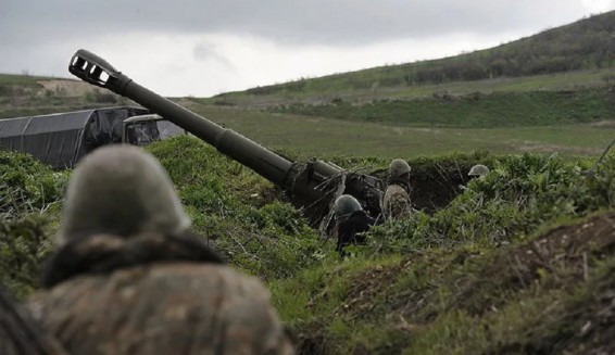 Баку вновь угрожает Карабаху войной: Армения отвечает жестче.