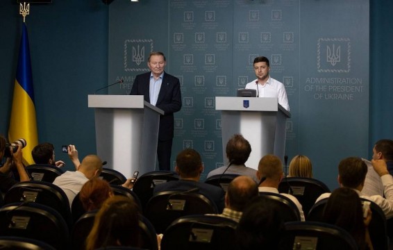 Зеленский назначил Кучму представителем Украины в контактной группе по Донбассу