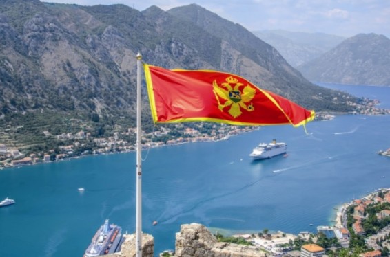 Մինչև 20 000 եվրո. Մոնտենեգրոն խոշոր տուգանքներ է սահմանել պետական խորհրդանիշերի անարգանքի համար