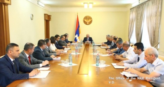 Արցախում քննարկվել են սահմանադրական բարեփոխումների հայեցակարգին վերաբերող հարցեր