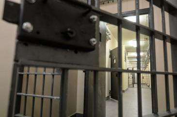 Լոռու մարզի դատախազի այցի արդյունքում «Արթիկ» ՔԿՀ-ում պահվող 2 կալանավորված անձինք դադարեցրել են հացադուլը և ջրադուլը