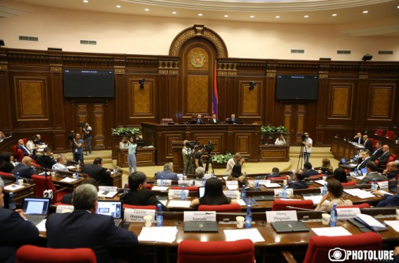 ԱԺ-ն մի շարք նախագծերի կողմ քվեարկեց՝ այդ թվում ԼՀԿ-ի կողմից առաջին ընթերցման ներկայացրած 4 նախագծերի