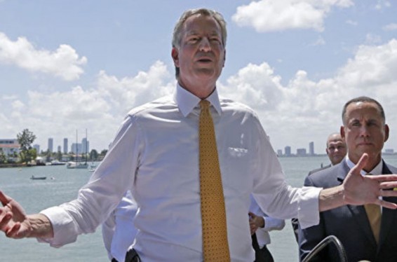 Նյու Յորքի քաղաքապետը գործադուլ անողների առաջ ելույթի ժամանակ սխալմամբ Չե Գևարայի խոսքերն է մեջբերել