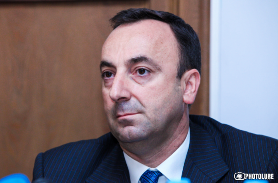 Сильную, демократическую и развивающуюся Армению возможно построить не на эмоциях, а исключительно в условиях верховенства закона и Конституции – послание председателя КС Грайра Товмасяна