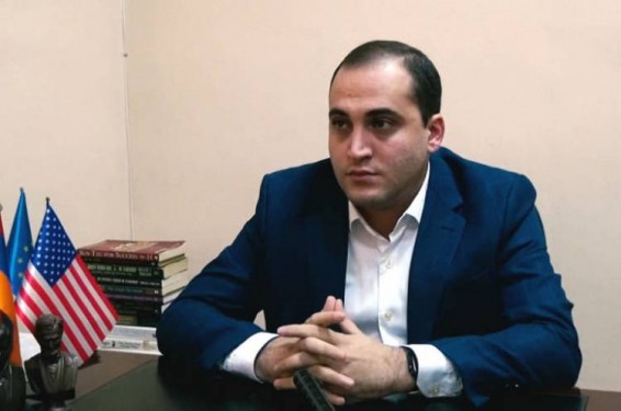 «Նիկոլ Փաշինյանը ոտքերը սրբում է Արմեն Սարգսյանի երեսին»․ Նարեկ Սամսոնյան