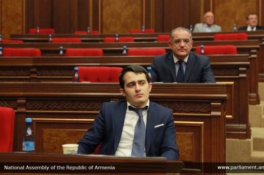 Արդարադատության նախկին փոխնախարար Տիգրան Խաչիկյանը չի բացառում, որ ազատվել է պաշտոնից իր ու ներկայիս նախարարի՝ ոլորտում վարած քաղաքականության էական տարբերության պատճառով