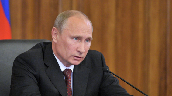 Путин поручил наблюдать за шагами США по развитию программы РСМД