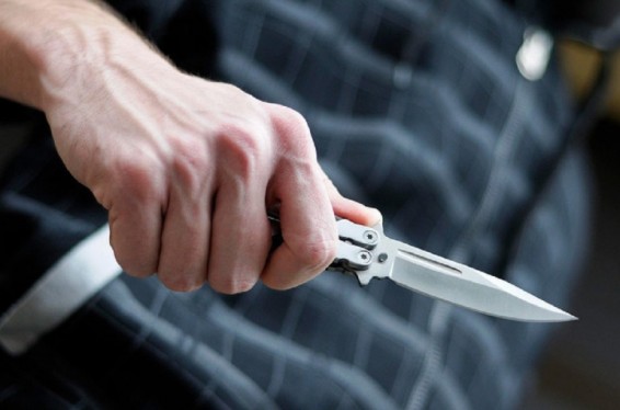 Ստեփանակերտում վիճաբանության մասնակիցներից մեկը դանակով հարվածել է մյուսի ուսին ու ձեռքին