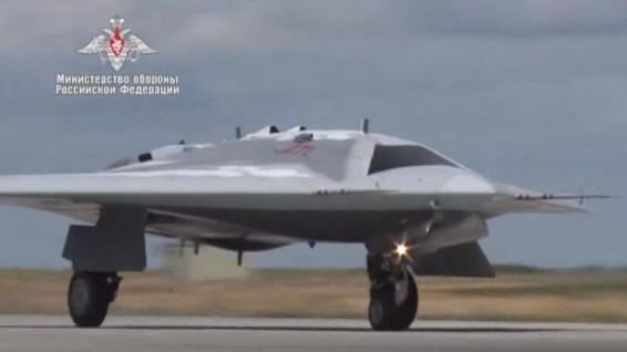Минобороны России впервые выложило видео нового ударного беспилотника 