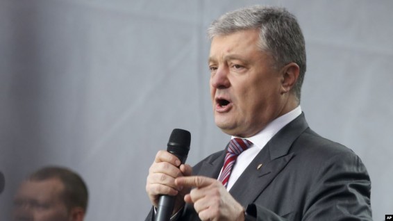 Петр Порошенко второй раз дал показания в Государственном бюро расследований Украины