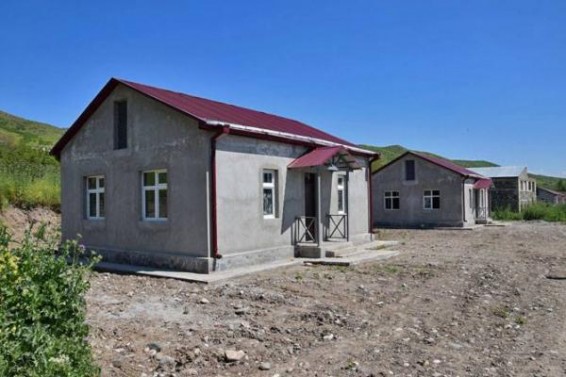 Արցախի Իշխանաձոր գյուղում քաղաքաշինական նորմերի խախտմամբ 63 տուն են կառուցել․ ԱՀ ոստիկանություն