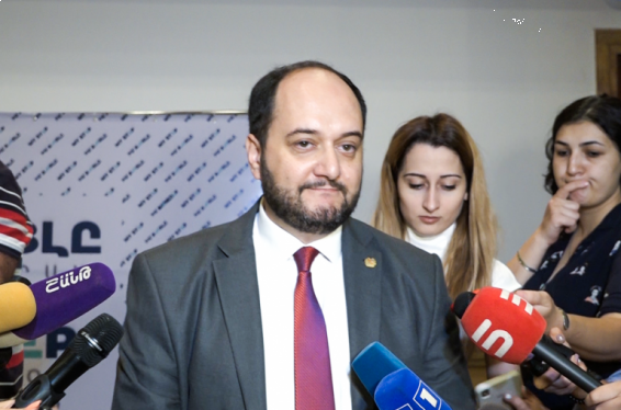 Այս պահին չեմ կարող՝ ասել Ռուբեն Հայրապետյանը կդասավանդի՞, թե՞ ոչ. Արայիկ Հարությունյան