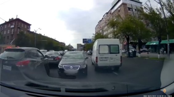 Կոմիտասի պողոտայում հանդիպակաց վարած վարորդը հայտնաբերվել է