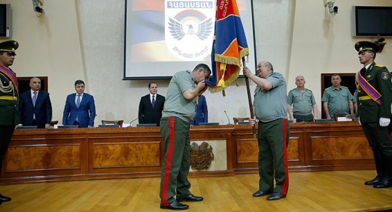 Кадровые изменения в руководстве ВС Армении - СМИ сообщают о грядущих переменах