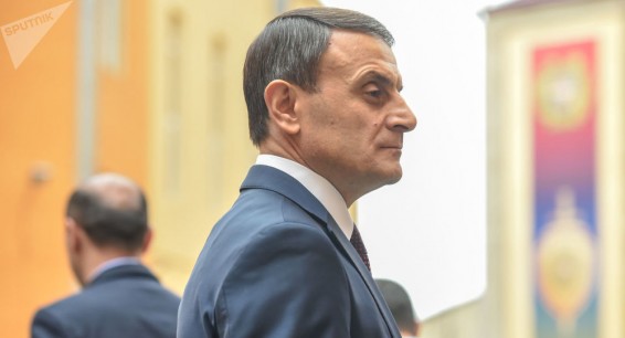 Честь имею! Валерий Осипян пообещал рассказать о причинах своей отставки