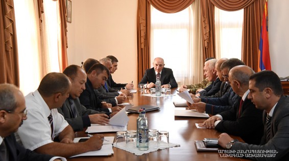 Бако Саакян провел рабочее совещание по вопросам проведения в Арцахе стратегических военных учений