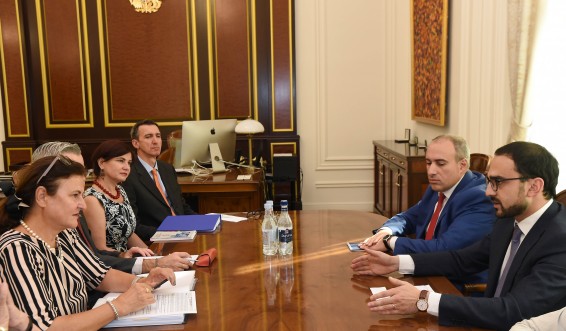 Փոխվարչապետ Տիգրան Ավինյանն ընդունել է Եվրոպական հանձնաժողովի հարևանության և ընդլայնման բանակցությունների հարցերով գլխավոր տնօրենի տեղակալին