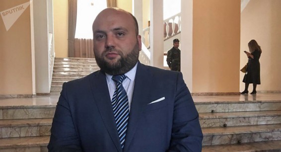 Губернатор Трдат Саркисян решил уйти в отставку после скандала с избиением подполковника