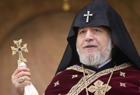 Ամենայն Հայոց Կաթողիկոսը մեկնել է Հնդկաստան