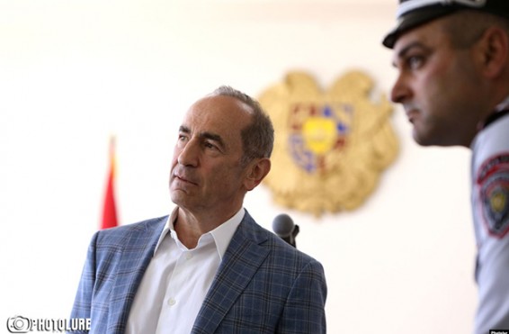 «Պահանջում ենք օրվա իշխանություններից անհապաղ ազատ արձակել ՀՀ երկրորդ, ԼՂՀ առաջին, Արցախի հերոս Ռոբերտ Քոչարյանին». հայտարարություն