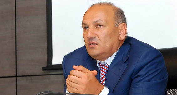 Экс-главу Минфина Армении Гагика Хачатряна вернули в СИЗО