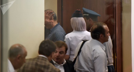 Судебное заседание по делу Роберта Кочаряна перенесено — дата известна