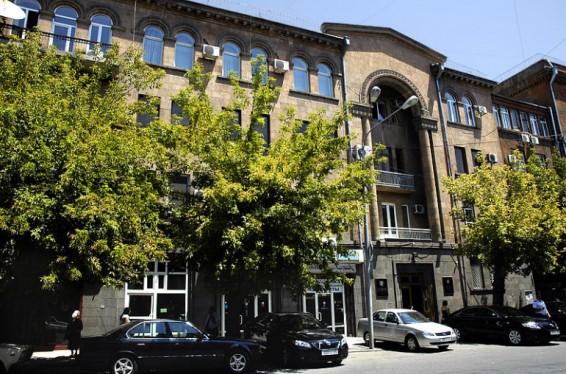 Մինչև 5 միլիոն դրամը ներառյալ բյուջեից հաշվանցման ենթակա ԱԱՀ գումարի մնացորդը մուտքագրվում է հարկ վճարողի միասնական հաշվին՝ առանց նրա կողմից դիմումի ներկայացման. ՊԵԿ