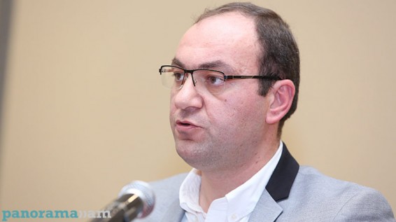 Արսեն Բաբայան. Հրայր Թովմասյանից ազատվելու ճանապարհին իշխանությունը կանգ չի առնում ոչնչի առաջ