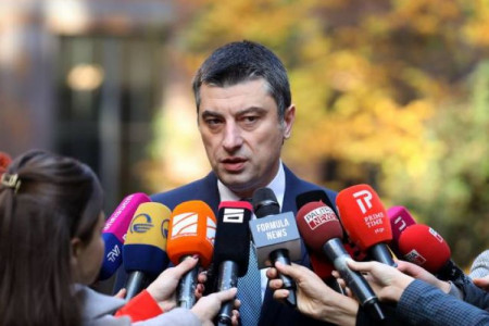 Премьер Грузии счел разгон спецназом митинга у парламента законным