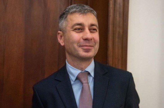 Նիկոլ Փաշինյանն իր խոսնակ Վլադիմիր Կարապետյանին 3 օրով գործուղում է Լիտվա