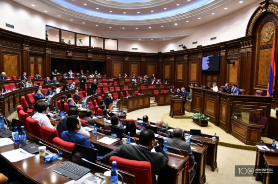 ԱԺ-ն ընդունեց բյուջեի նախագիծը