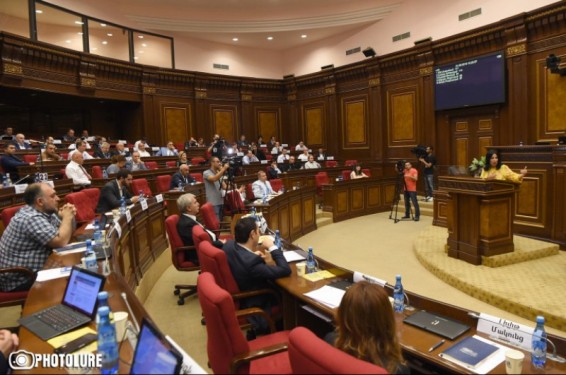 Ոչ մի զինվոր, հրամանատար չպետք է մտածի, թե մյուս զինվորն իր ստրուկն է. Նաիրա Զոհրաբյանն առաջարկում է խստացնել զինծառայողին ինքնասպանության դրդելու պատժաչափերը