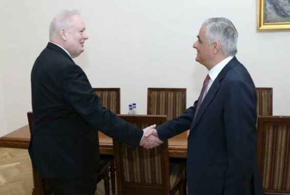 Մհեր Գրիգորյանն ընդունել է ՄԹ գործերի ժամանակավոր հավատարմատարին