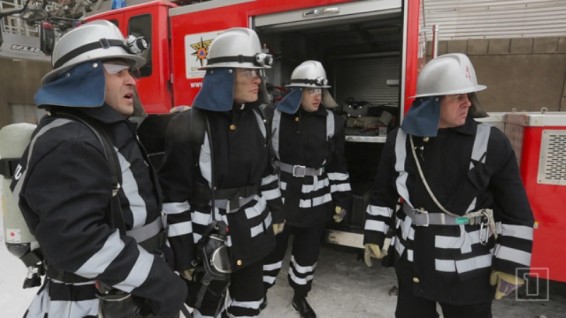 Չարենցի կամարի մոտ ավտոբուսը արգելափակվել է հողի մեջ. Կա շրջվելու վտանգ