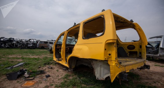 От этого выигрывают все: Пашинян добрался до сбора автомусора