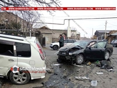 Արագածոտնի մարզում բախվել են Ford-ն ու Nissan X-Trail-ը, վերջինս էլ փլուզել է պատը. վիրավորներից մեկը երեխա է