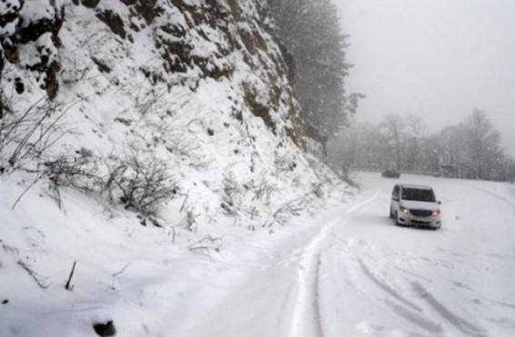 Ապարանում ձյուն է գալիս