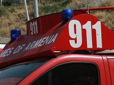 Երեւանում հրդեհ է բռնկվել արագ սննդի շարժական կետում