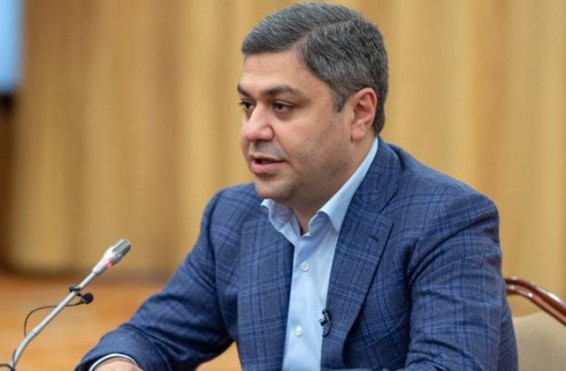 «Տեղի ունեցածն աննախադեպ խայտառակություն է». Արթուր Վանեցյանի պաշտպաններ