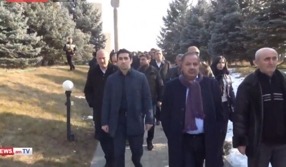 LIVE: Сторонники Роберта Кочаряна посетили Ераблур»