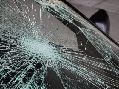 Թբիլիսյան խճուղում բախվել են «ՎԱԶ-21099»-ը, «BMW 325»-ը եւ «Honda»-ն. վիրավոր կնոջը հասցրել են հիվանդանոց