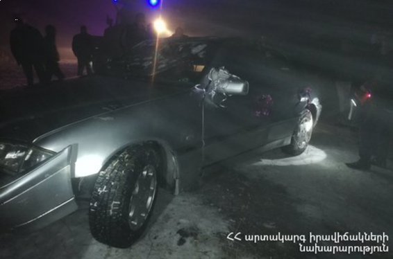 Շիրակի մարզում Mercedes-Benz–ը 25 մետր գլորվել է ձորը. 4 մարդ հոսպիտալացվել է