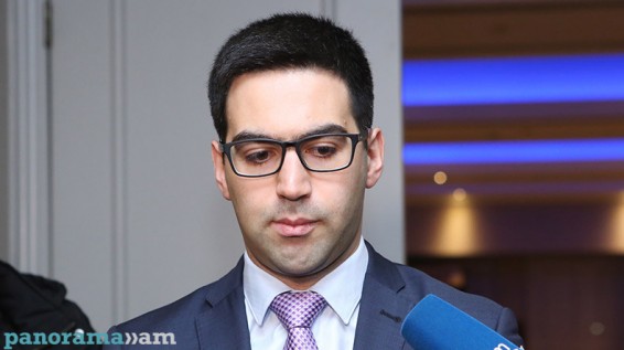 Analitik. Ռուստամ Բադասյանը 6 ամսում ստացել է մոտ 16 000 ԱՄՆ դոլար միայն պարգևավճար